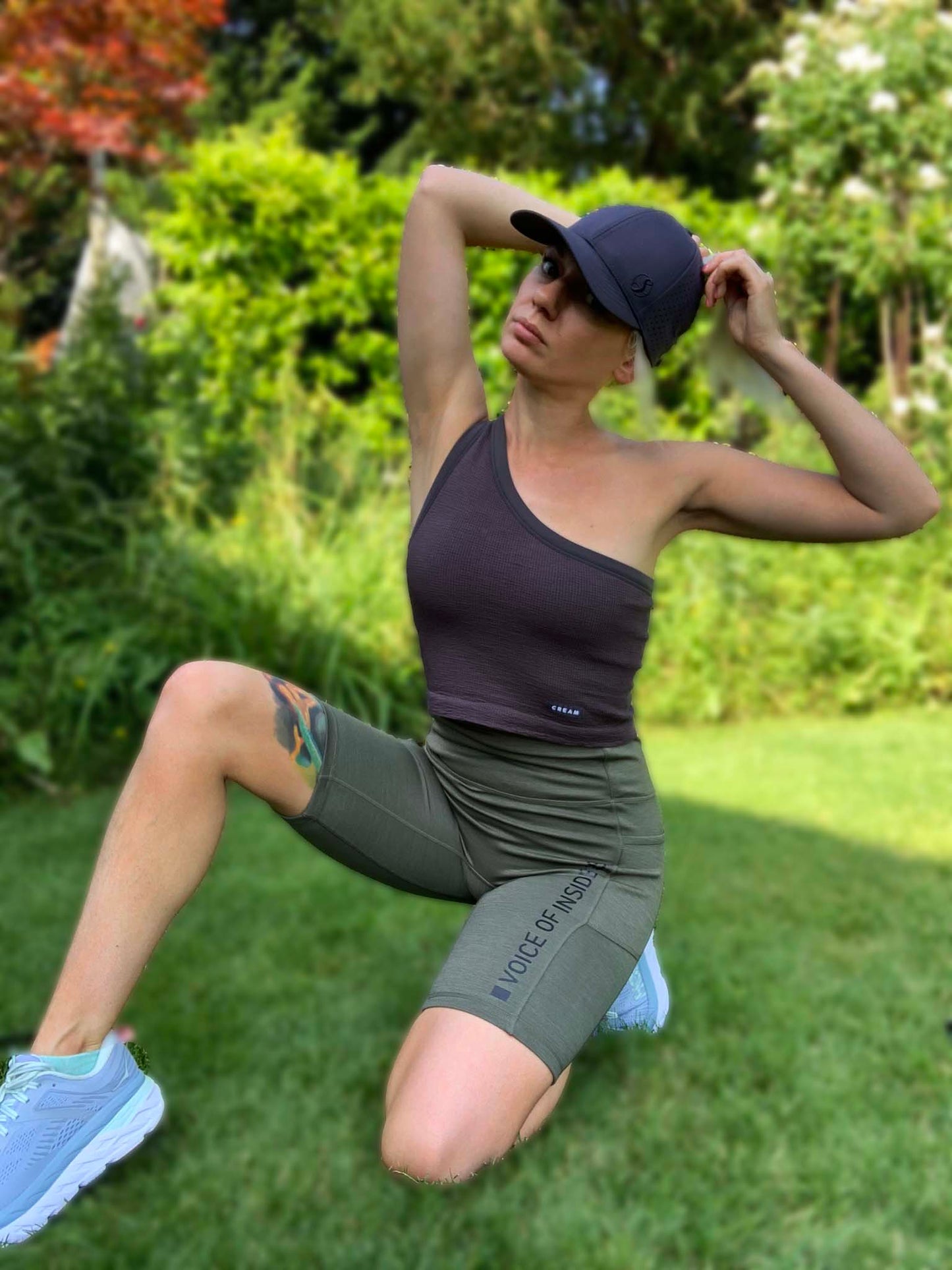 One-Shoulder-Tanktop (mit integriertem BH)