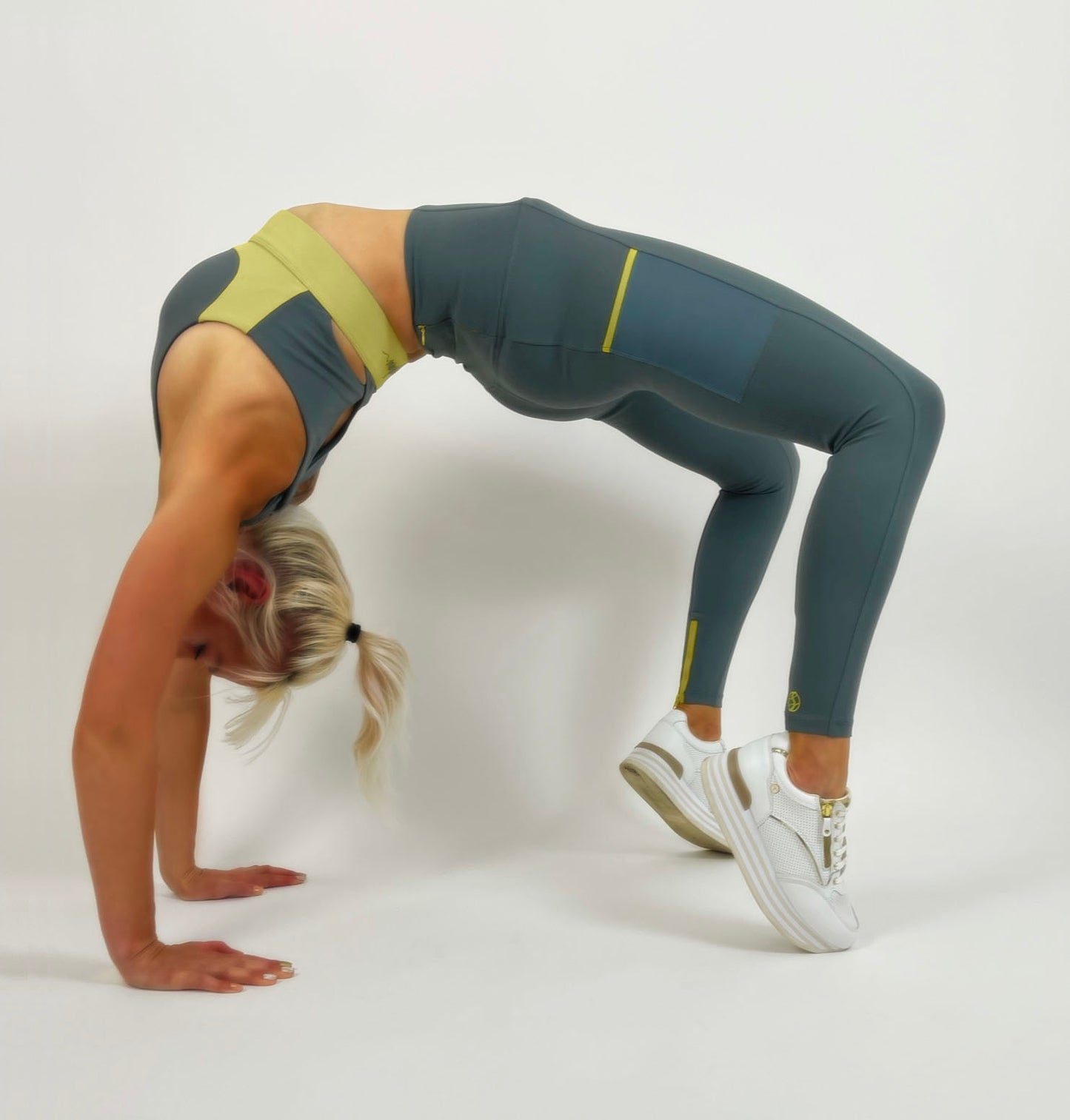 Unbranded Secondchance – Salbeigrüne Cross-Sport-Leggings 